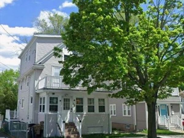 292 Billings Rd, Quincy, MA 02170