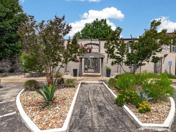 5820 Berkman DR, Unit 120, Austin, TX 78723