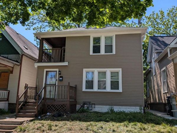 3035 N 10th STREET, Milwaukee, WI 53206