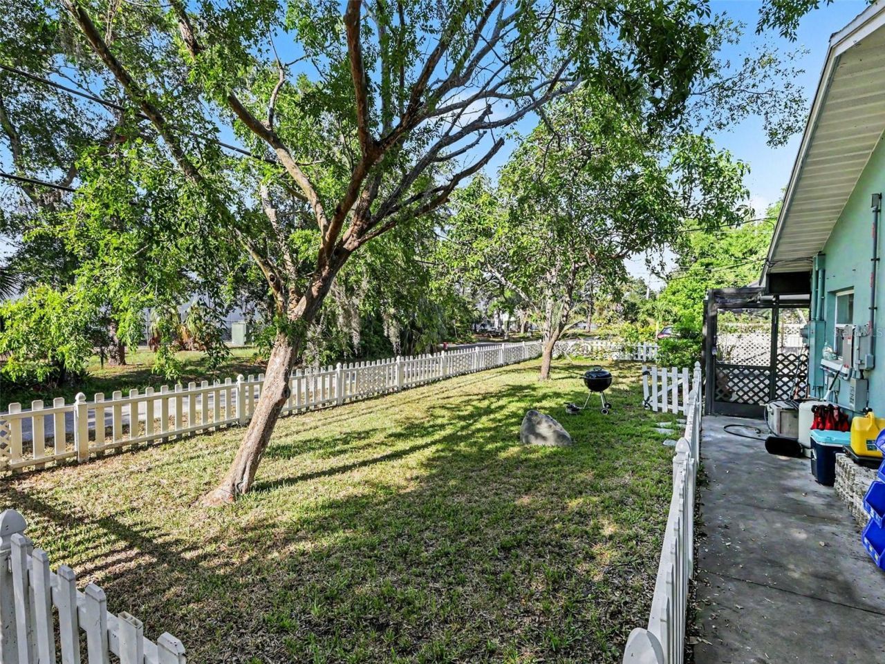 415 Oakmount Road , Clearwater, FL 33765 Photo