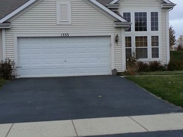 1333 Cape Cod Lane , Pingree Grove, IL 60140
