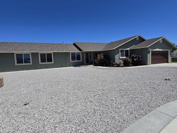 670 Hunter Park Way, Fallon, NV 89406