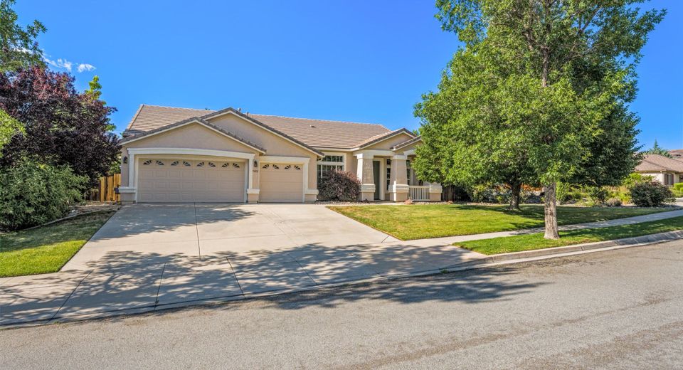 7483 Europa Drive, Sparks, NV 89436 Photo