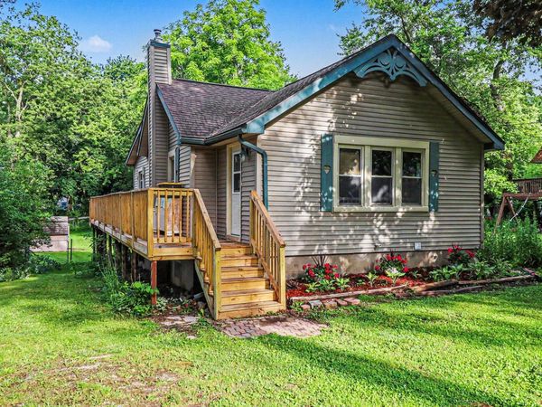 471 Elkinford Drive, White Lake, MI 48383