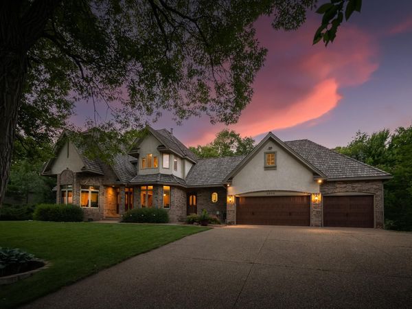 2300 Wildwood Court, Burnsville, MN 55306