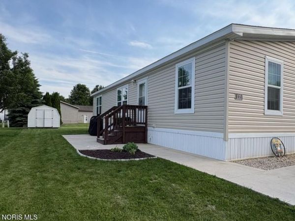 14900 County Road H, Wauseon, OH 43567
