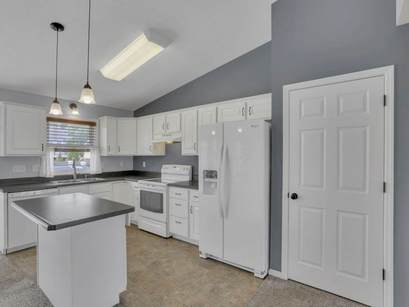 797 Hobart Avenue , Logan, OH 43138 Photo 14
