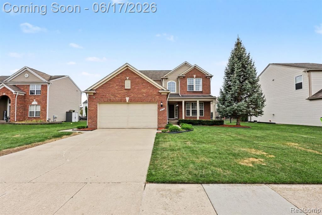 19120 Pembridge Street, Macomb Township, MI 48042 Main Photo
