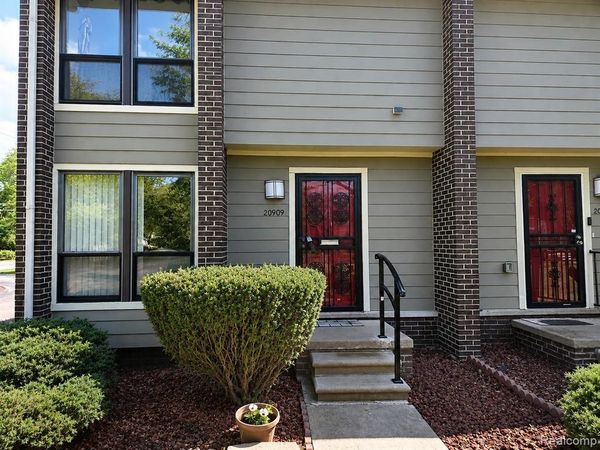 20909 Sherman Avenue, Southfield, MI 48033