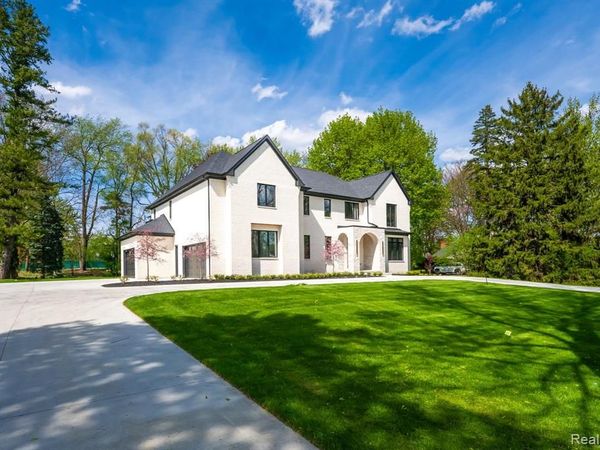 4546 Niagara Lane , Bloomfield Hills, MI 48301