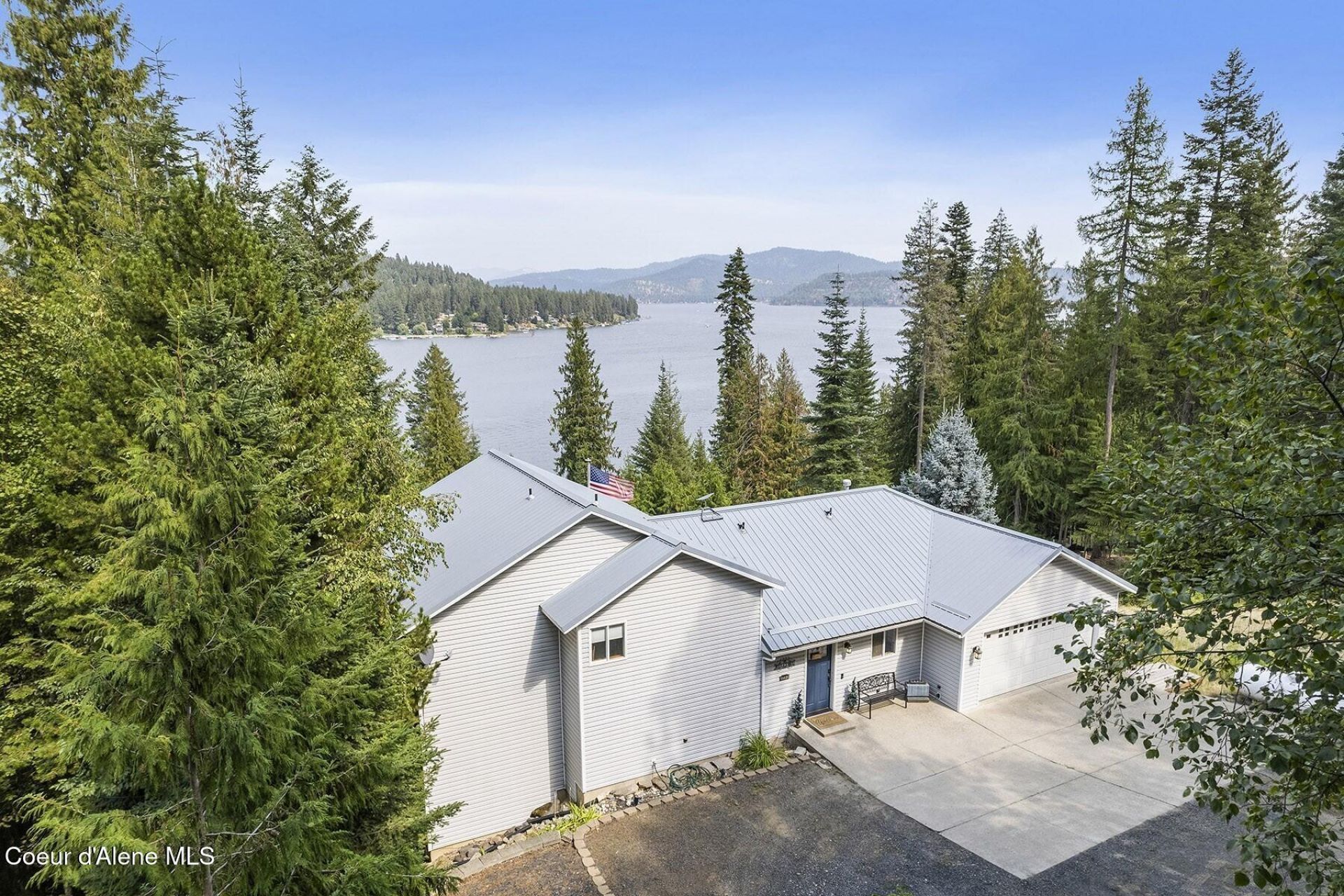 19820 S Alcan Rd, Coeur d Alene, ID 83814 Main Photo