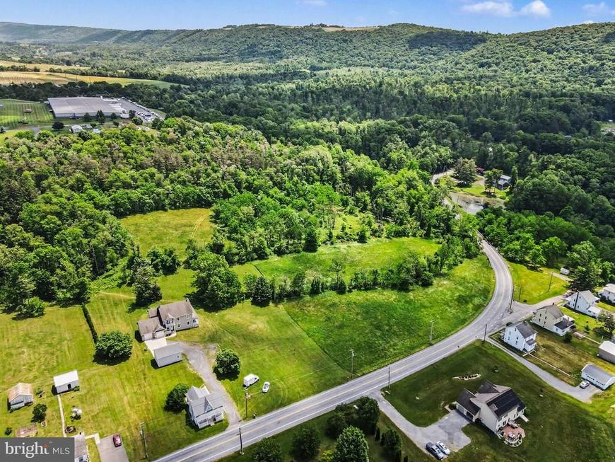 372 S Good Spring Road, Hegins, PA 17938 Main Photo
