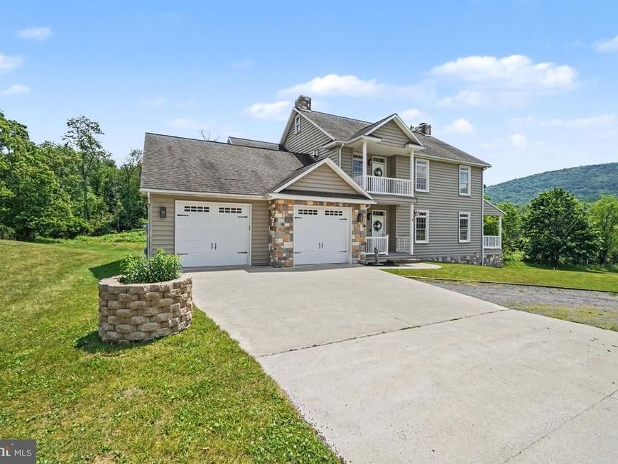 372 S Good Spring Road, Hegins, PA 17938 Main Photo