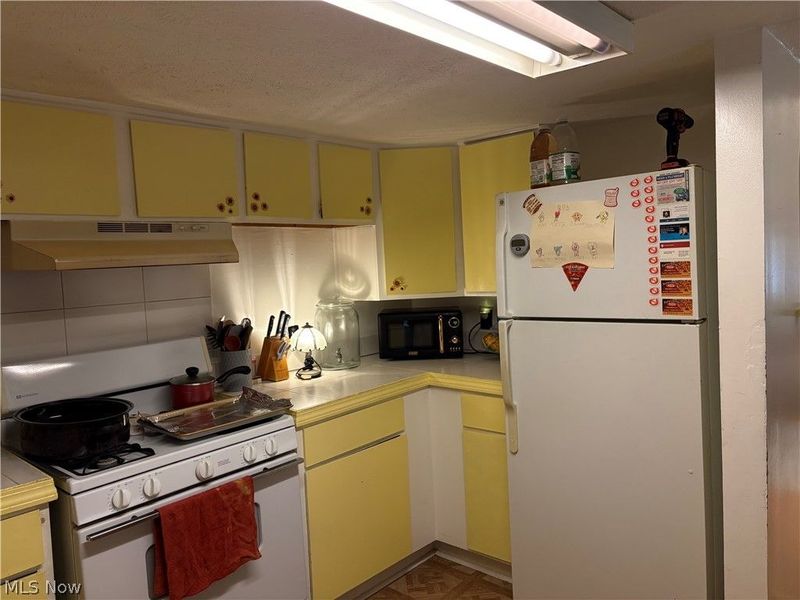 541 Clinton Street, Ravenna, OH 44266 Photo 5