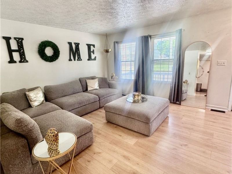 7712 Spafford Road , Cleveland, OH 44105 Photo 10