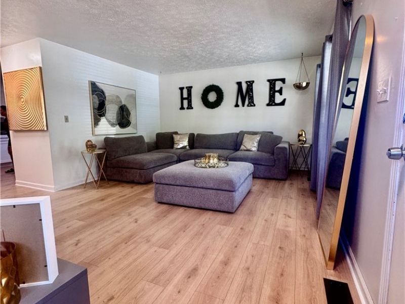 7712 Spafford Road , Cleveland, OH 44105 Photo 7