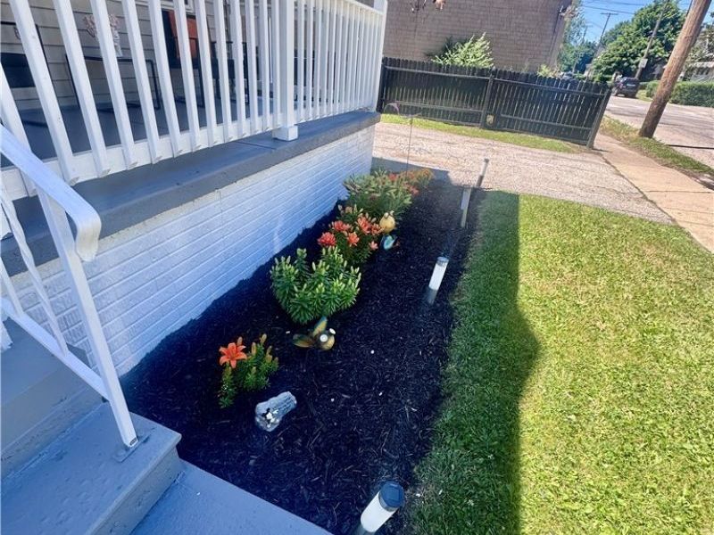 7712 Spafford Road , Cleveland, OH 44105 Photo 9