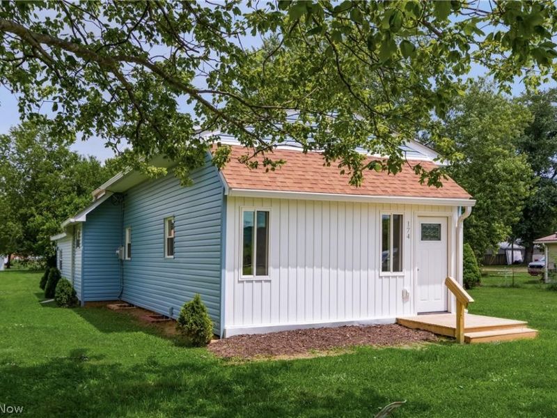 174 South , Frazeysburg, OH 43822 Photo 1