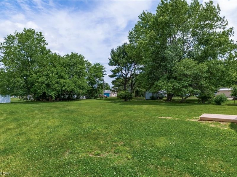 174 South , Frazeysburg, OH 43822 Photo 20