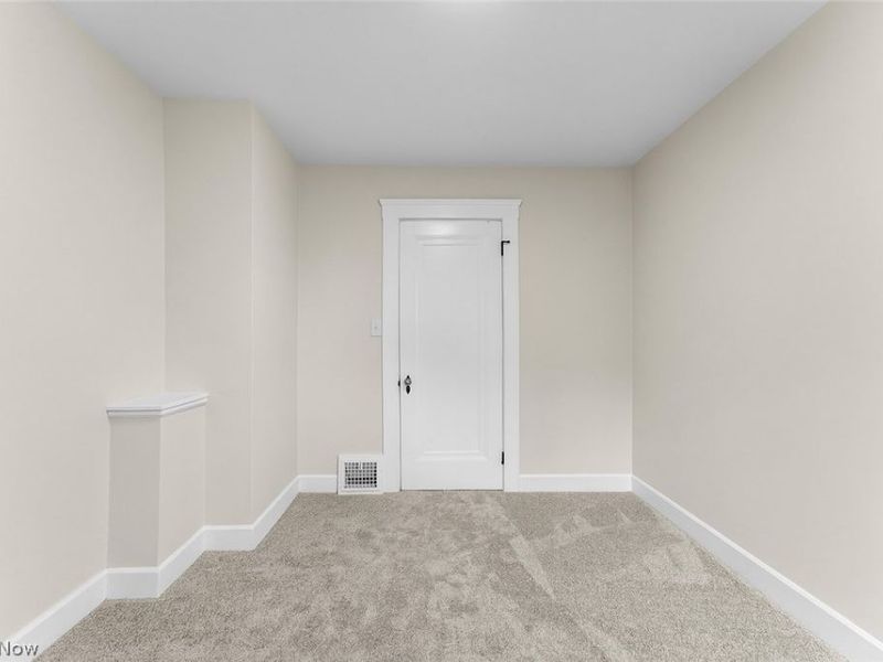 4650 Dornur Drive, Cleveland, OH 44109 Photo 20