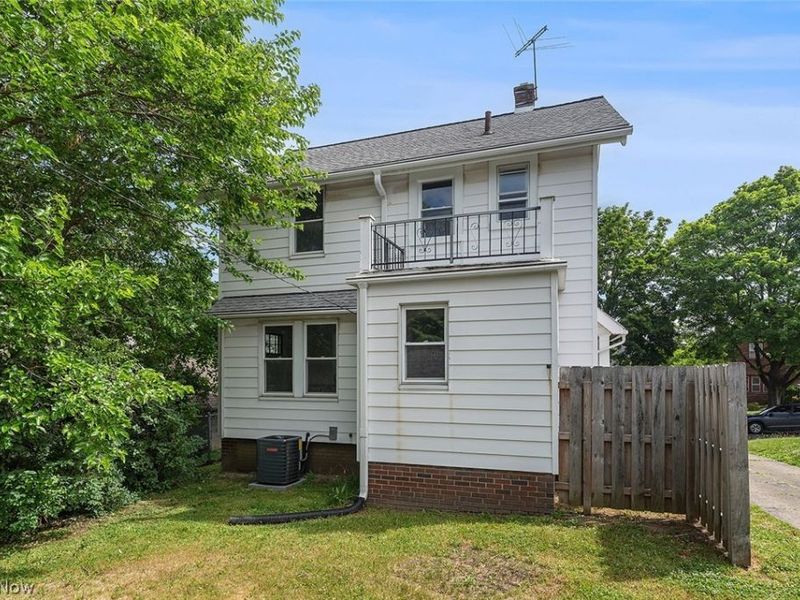 4650 Dornur Drive, Cleveland, OH 44109 Photo 26