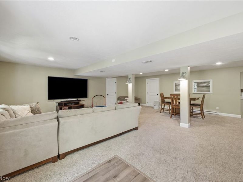 2692 Pitcher Plant Court , Uniontown, OH 44685 Photo 27