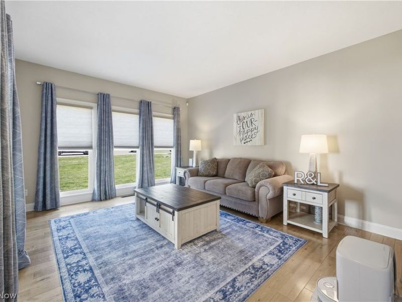 2692 Pitcher Plant Court , Uniontown, OH 44685 Photo 6