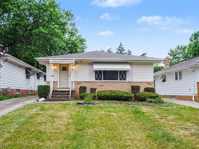 5576 Andover Boulevard , Garfield Heights, OH 44125 Photo 1