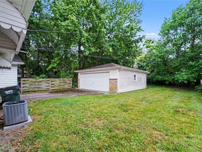 5576 Andover Boulevard , Garfield Heights, OH 44125 Photo 22