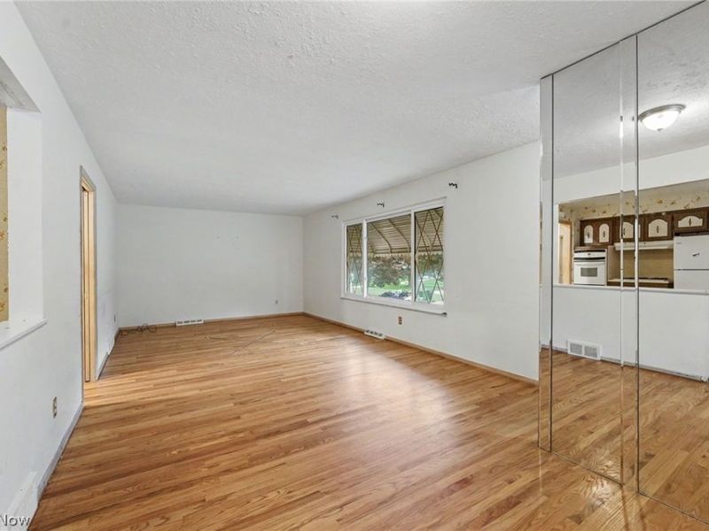 5576 Andover Boulevard , Garfield Heights, OH 44125 Photo 7