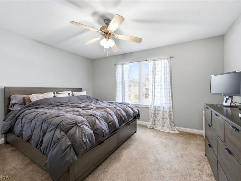 5067 Shepherds Glen , Willoughby, OH 44094 Photo 15