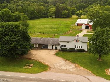 2722 State Route 416 S.E., New Philadelphia, OH 44663