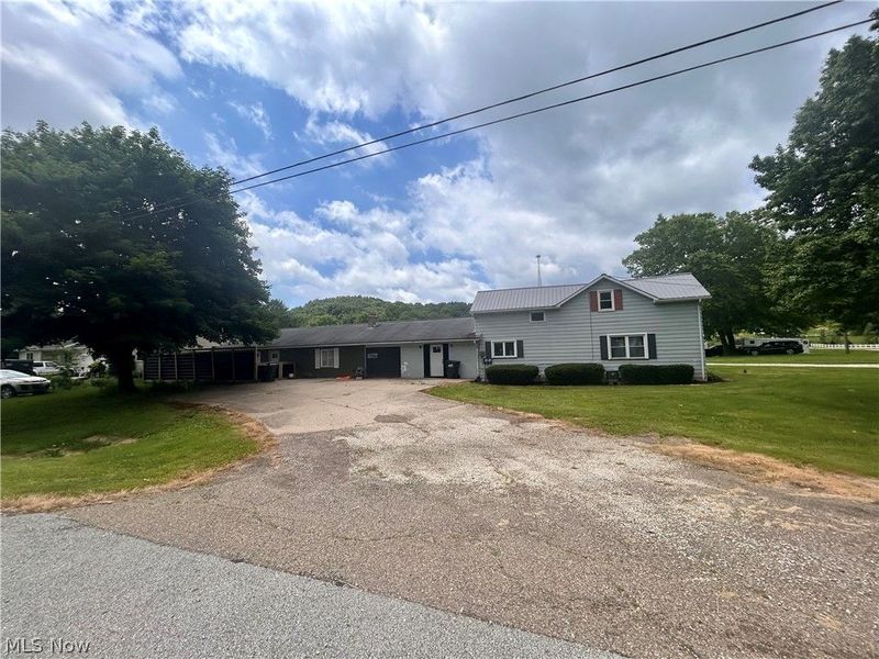 2722 State Route 416 S.E., New Philadelphia, OH 44663 Photo 2