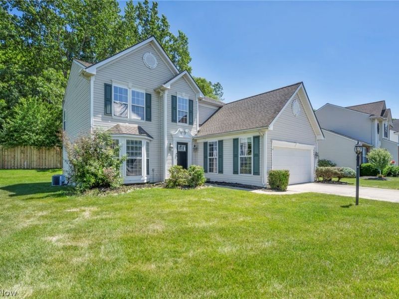 8441 Antlers Trail , North Ridgeville, OH 44039 Photo 3