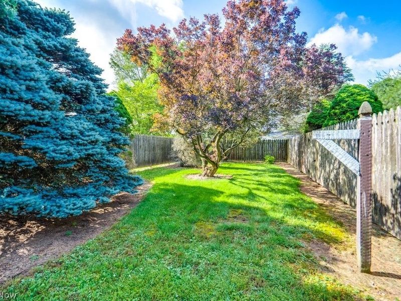 550 E Carrollton Street , Magnolia, OH 44643 Photo 17