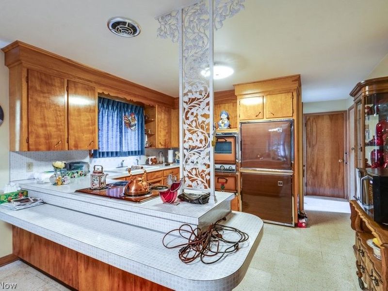 550 E Carrollton Street , Magnolia, OH 44643 Photo 6