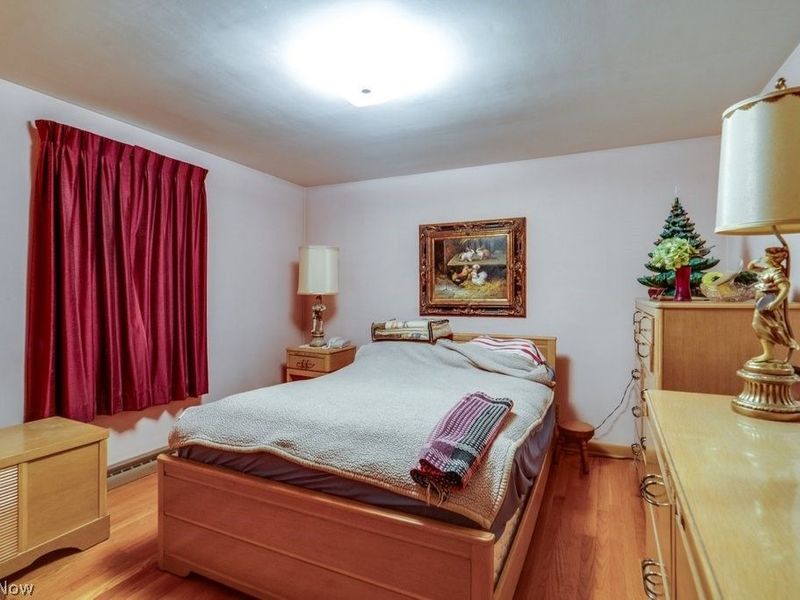 550 E Carrollton Street , Magnolia, OH 44643 Photo 9