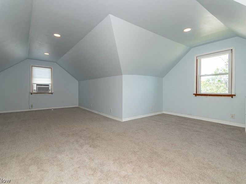 721 Pendley Road , Willowick, OH 44095 Photo 24