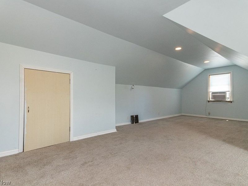 721 Pendley Road , Willowick, OH 44095 Photo 27