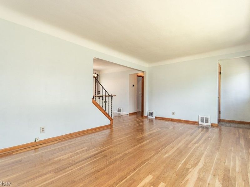 721 Pendley Road , Willowick, OH 44095 Photo 7