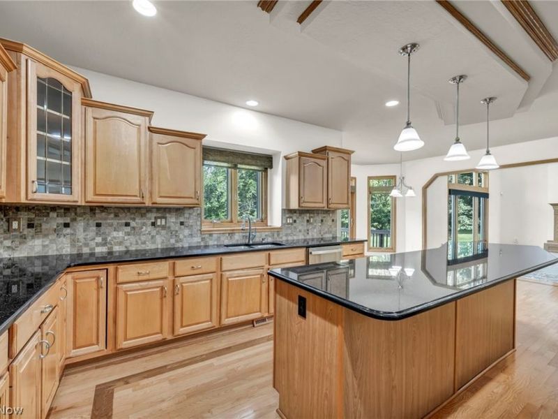 7397 Cherry Hill Lane , Broadview Heights, OH 44147 Photo 6