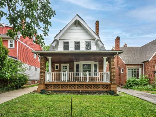 3270 Yorkshire Road, Cleveland Heights, OH 44118