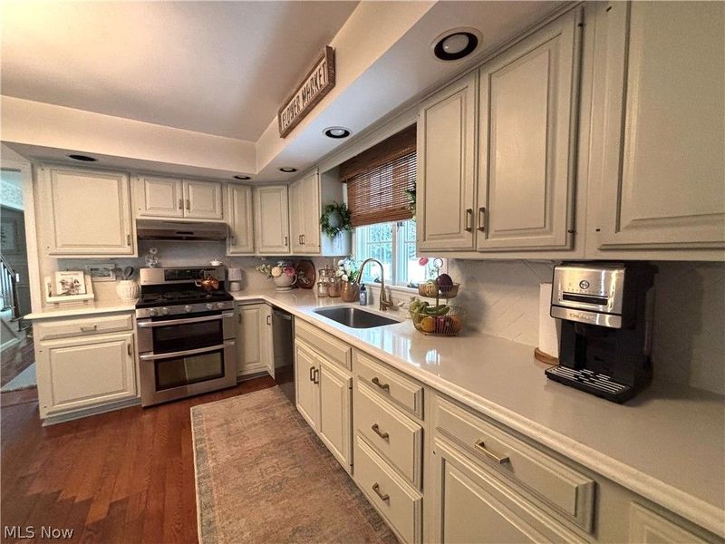 8268 Hilltop Drive , Poland, OH 44514 Photo 22