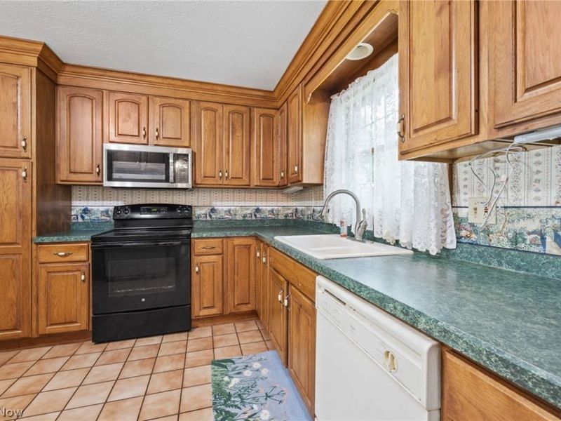 5520 Apple Ridge Circle , Clinton, OH 44216 Photo 13