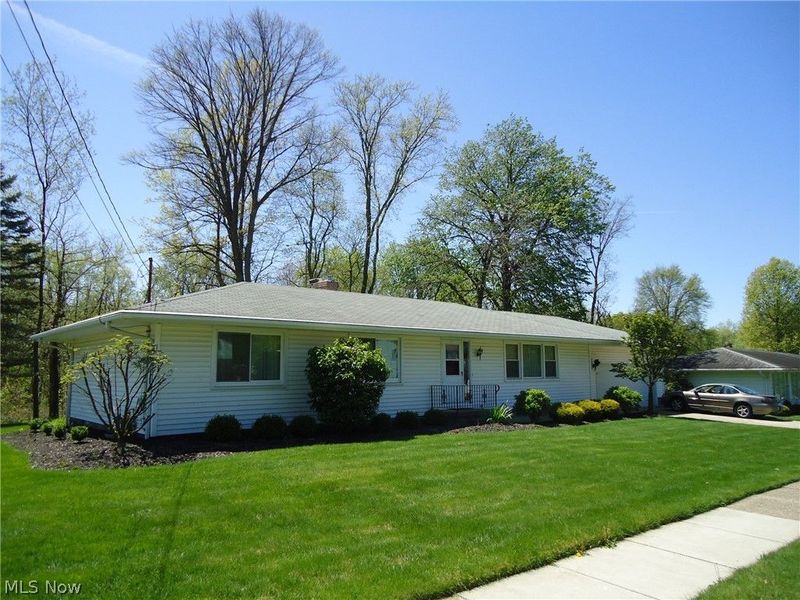 166 W Garwood Drive , Tallmadge, OH 44278 Photo 1