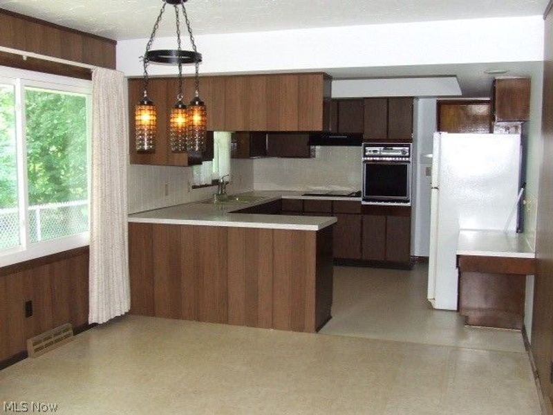 166 W Garwood Drive , Tallmadge, OH 44278 Photo 39