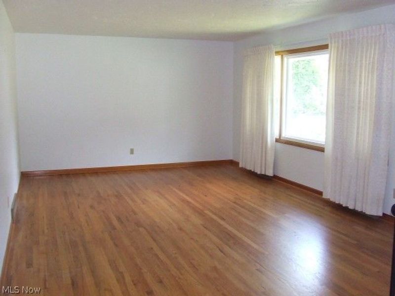 166 W Garwood Drive , Tallmadge, OH 44278 Photo 7