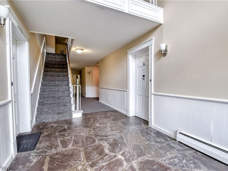 1 Meadowlawn Drive, Unit 12, Mentor, OH 44060 Photo 2