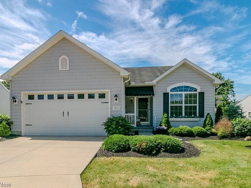 9072 Devonshire Drive, Olmsted Falls, OH 44138 Photo 2