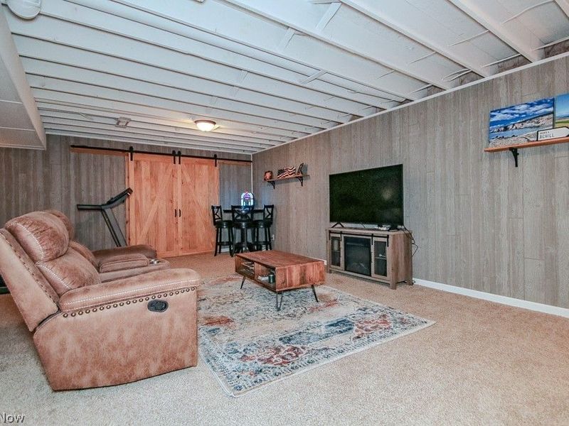 9072 Devonshire Drive, Olmsted Falls, OH 44138 Photo 27